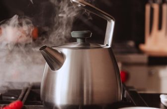 How to Clean Tea Kettle