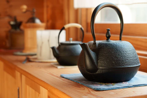 How to Refurbus Cast Iron Tea Kettle